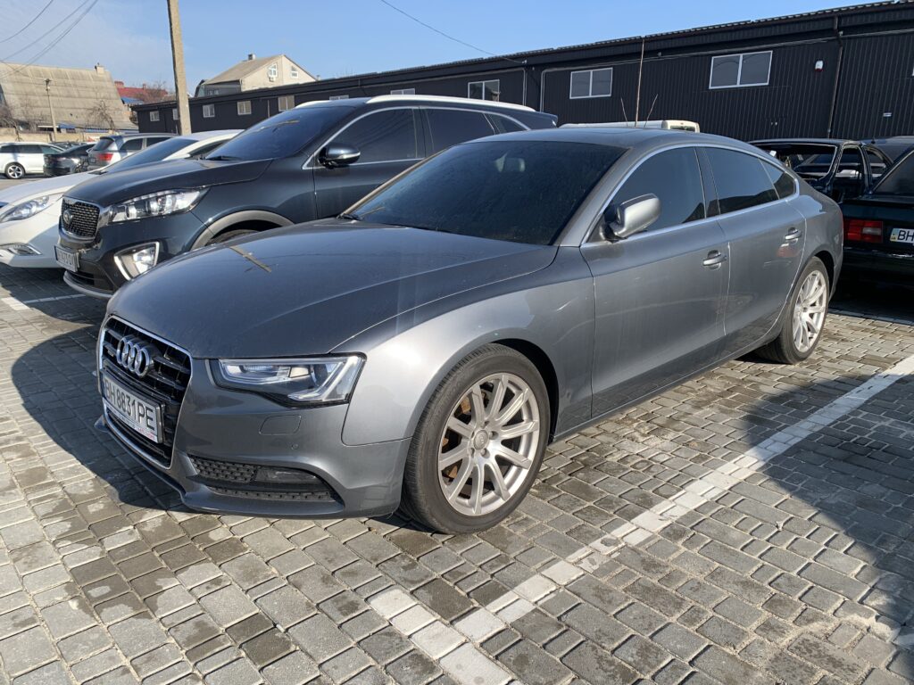 Audi  A5 2014