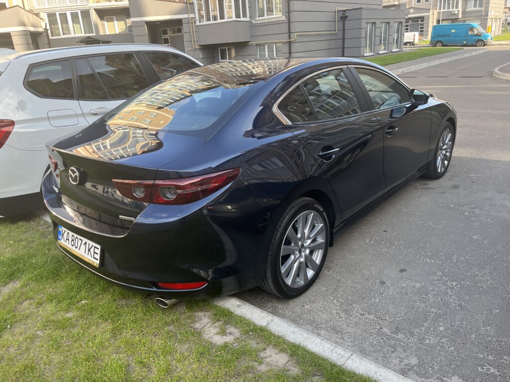 MAZDA 3 2020