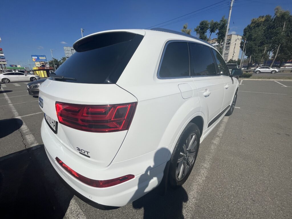 AUDI Q7 2016