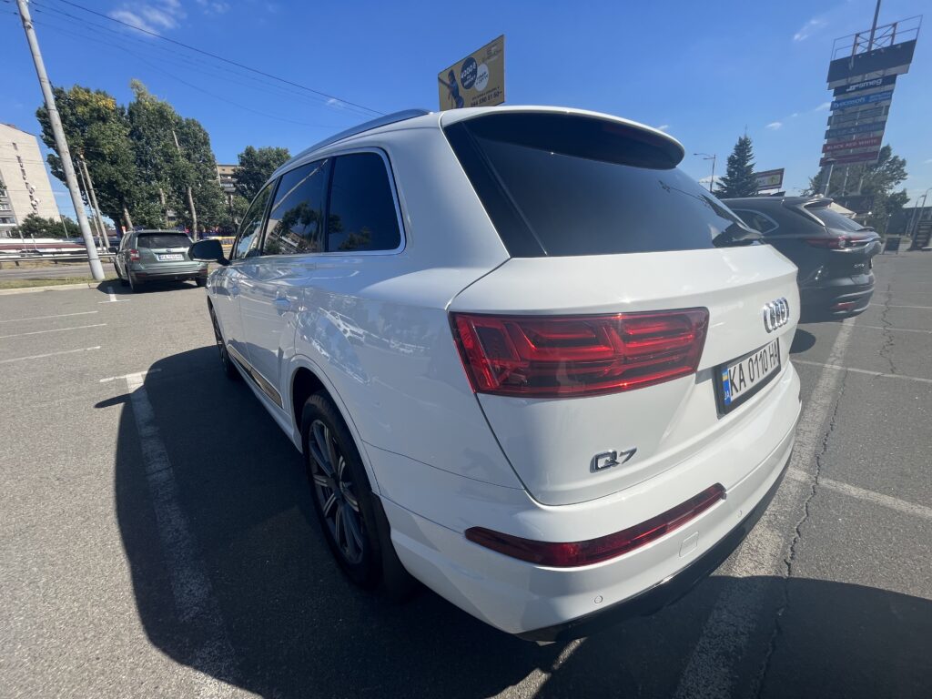 AUDI Q7 2016